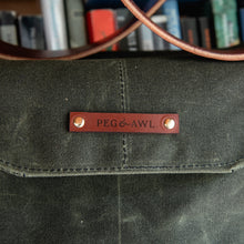 The Small Finch Satchel