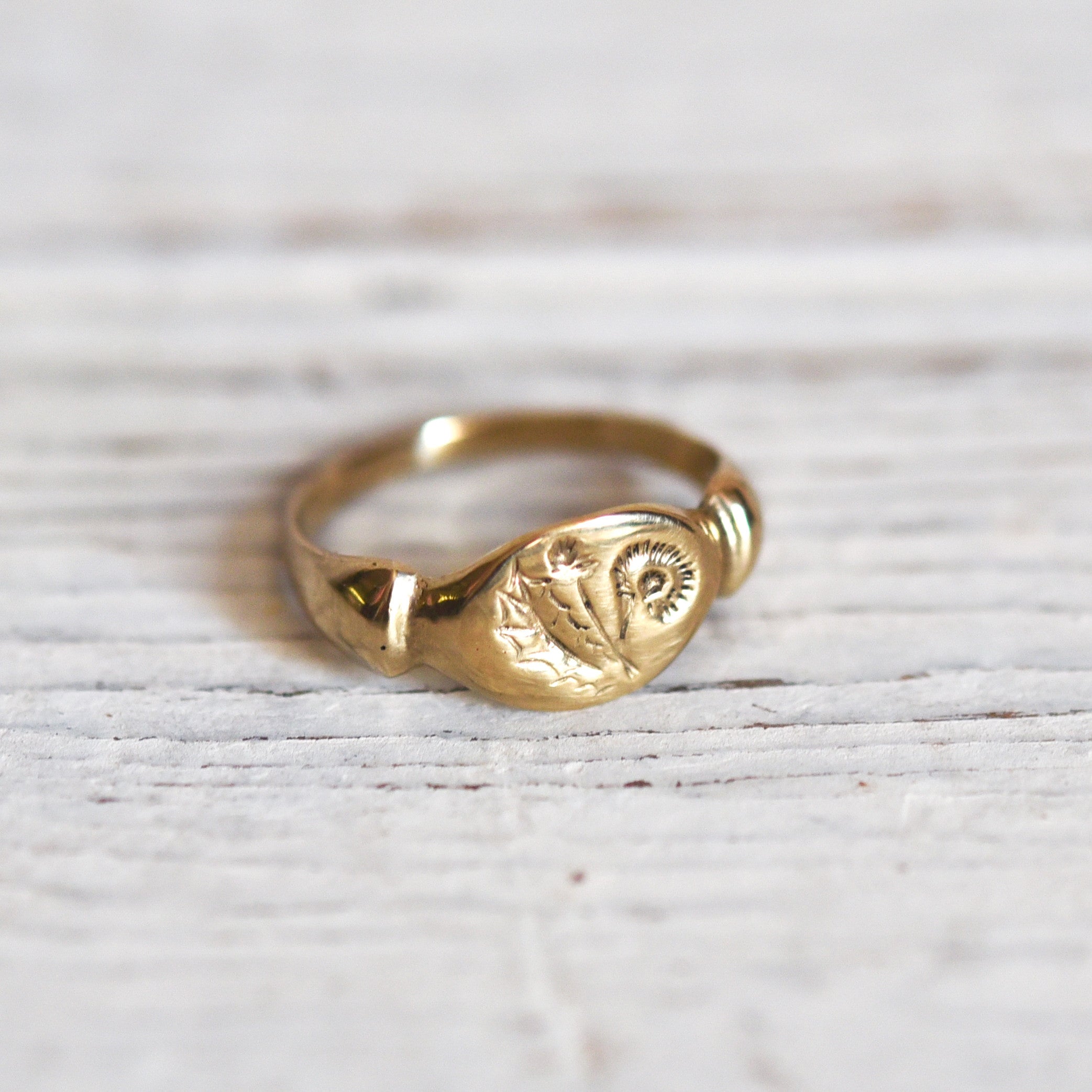 /color-Gold