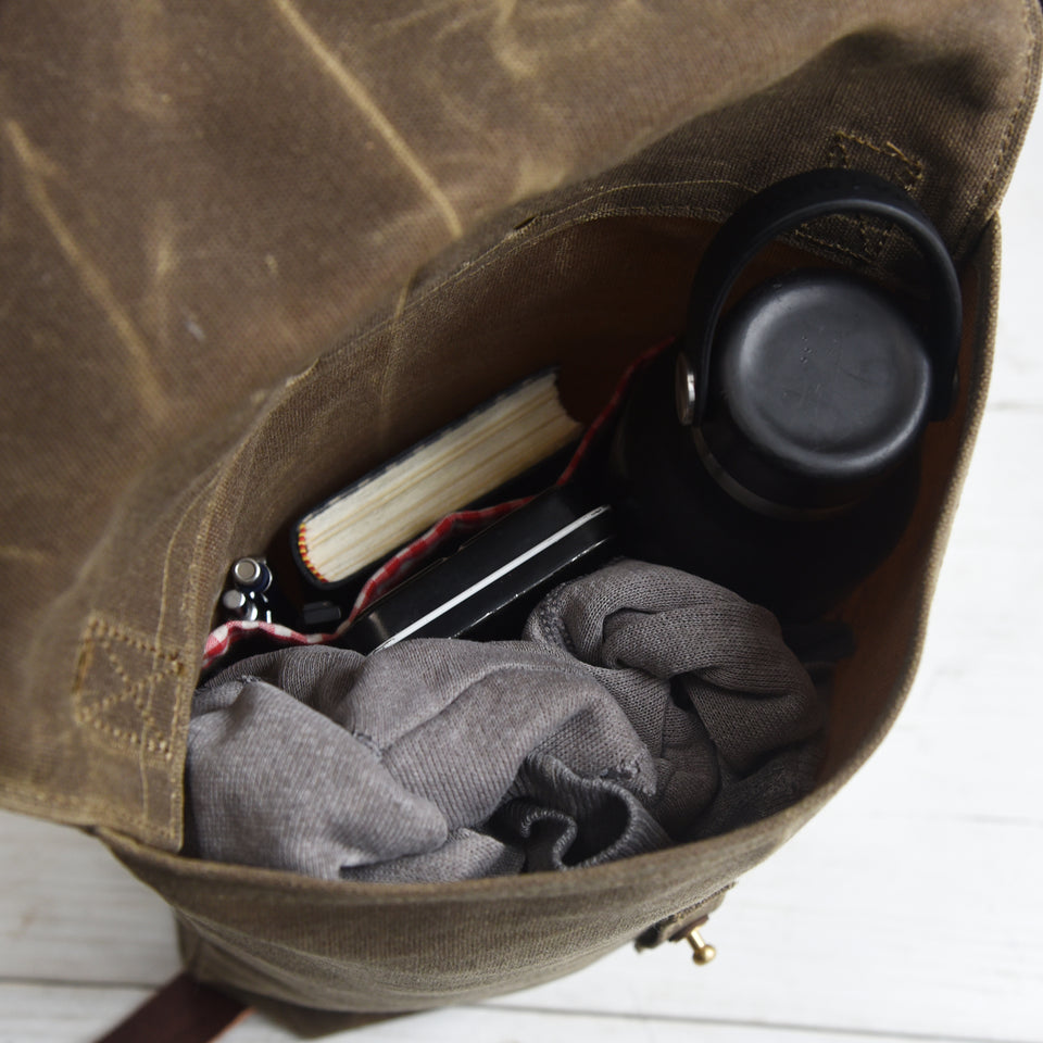 The Hunter Satchel