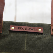 The Small Hunter Satchel