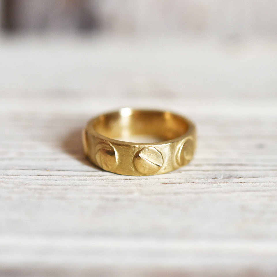 /color-Gold